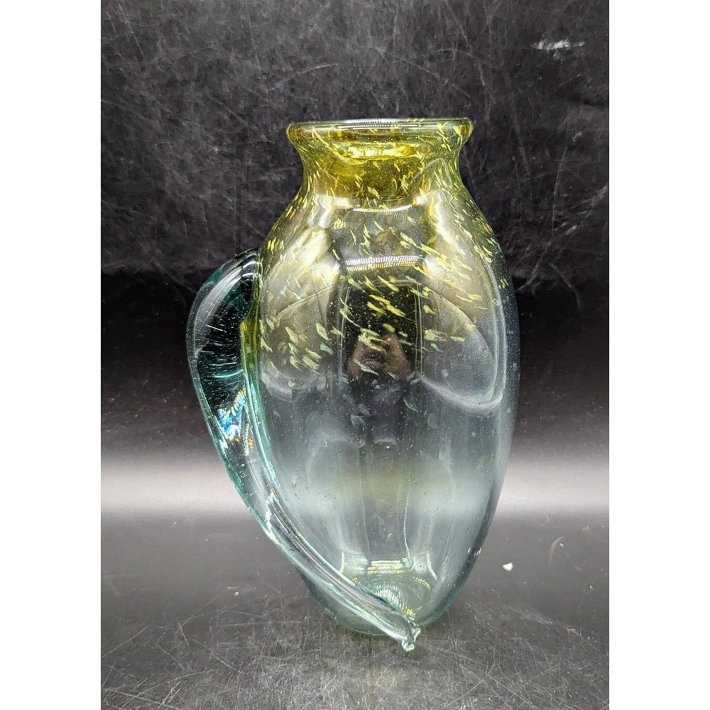 Vintage Hand Blown Art Glass Yellow Green Vase Applied Handle Unsigned‎